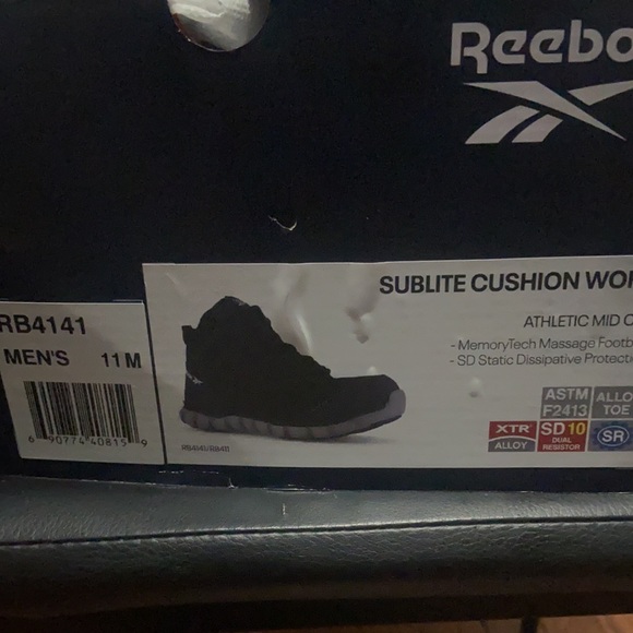 Reebok Shoes - Picture 4 of 4